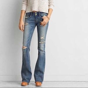 NWT American Eagle Artist Flare Distressed Jeans Size 8 Short